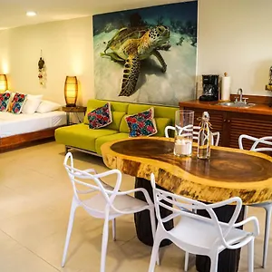 casa-azul-maya.quintano-roohotels.com/